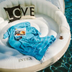 Colchoneta Inflable Para Pileta Con Techo Toldo Intex 199x150 Cm 58292 - Image 5