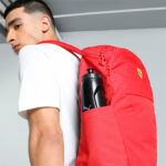 Mochila Puma Scuderia Ferrari Ajustable Reforzada Premium Color Rojo Diseño De La Tela Lisa Liso - Image 4