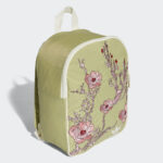 MOCHILA ADIDAS MINI CLASSIC BORDADA FLORES VERDE - Image 2