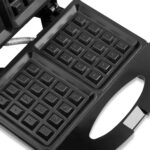 Waflera Eléctrica Winco W17 Antiadherente Wafles 750w Negro - Image 2