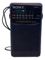 Radio Portatil Sony Am Fm Compacta Pilas Facil Uso Practica