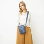 Bandolera Benetton Crossbody Para Mujer, Azul Acero, Elegante Y Sintética Liso Níquel - Image 5